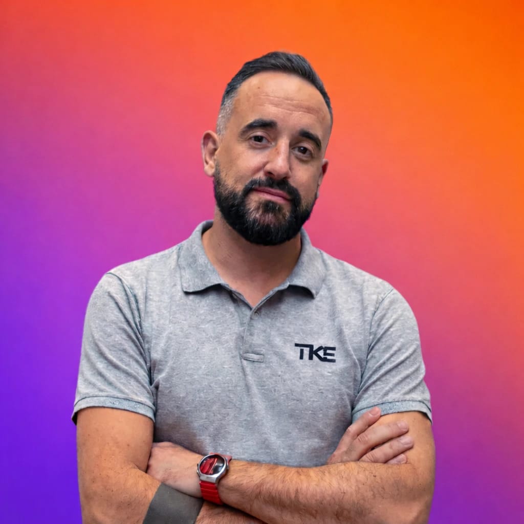 Alfredo Vázquez —— 全球IT采购经理